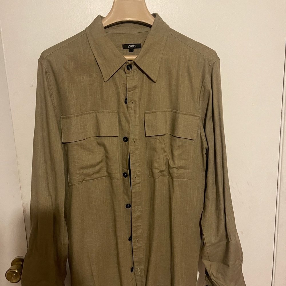 ESNTLS Over Shirt. L